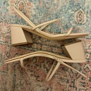 Marc Fisher nude block sandals NWT
